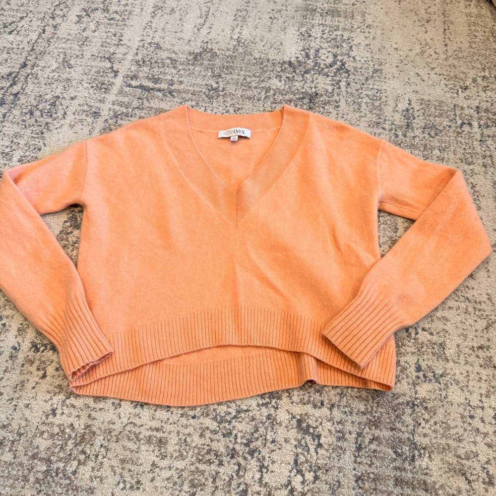Intermix Womens 100% Cashmere V-Neck Sweater Peach Orange Size P Petite